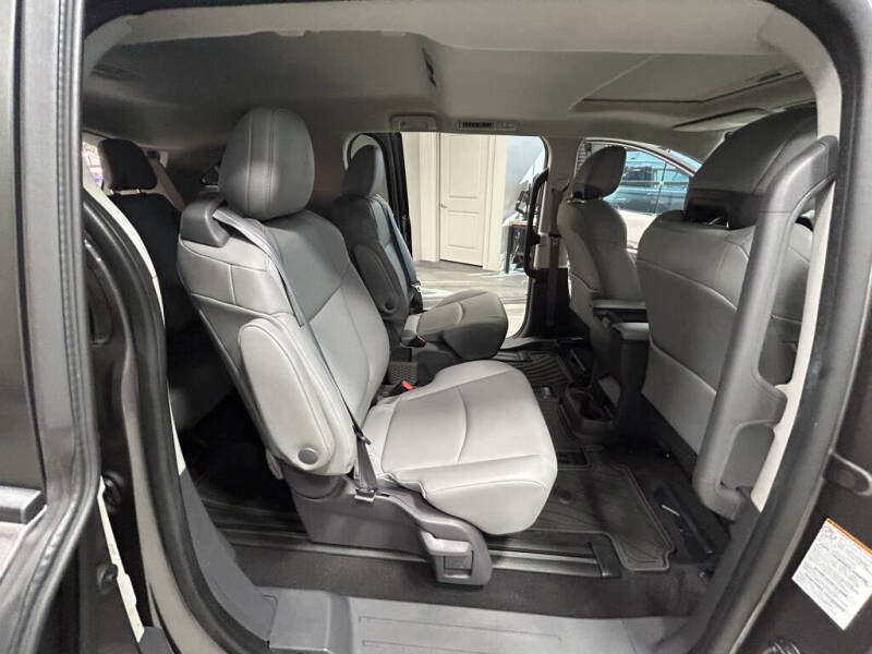 2021 Toyota Sienna XLE 7-Passenger