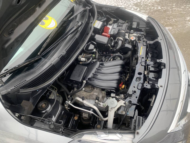 2019 Nissan Versa S Plus