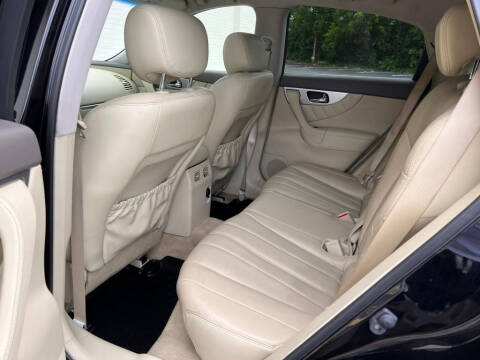 2012 Infiniti FX35