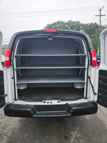 2021 Chevrolet Express 2500
