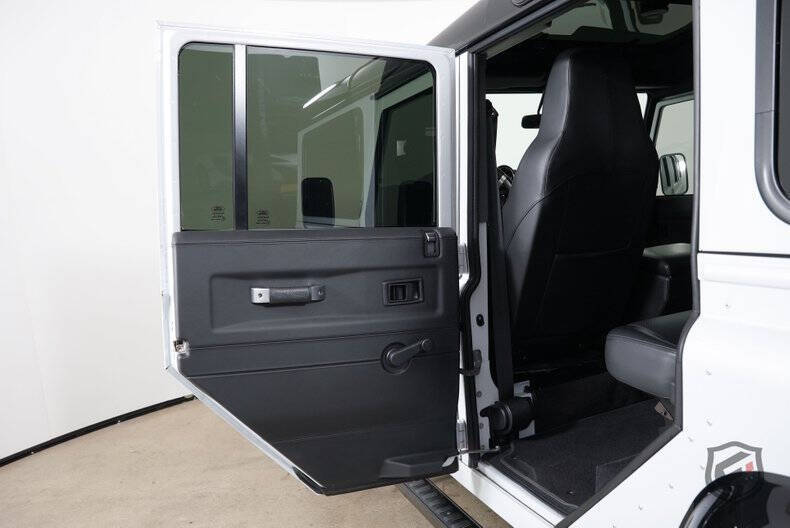 1991 Land Rover Defender