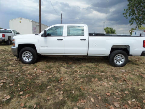 2015 Chevrolet Silverado 3500HD for sale at AUTO FLEET REMARKETING, INC. in Van Alstyne TX