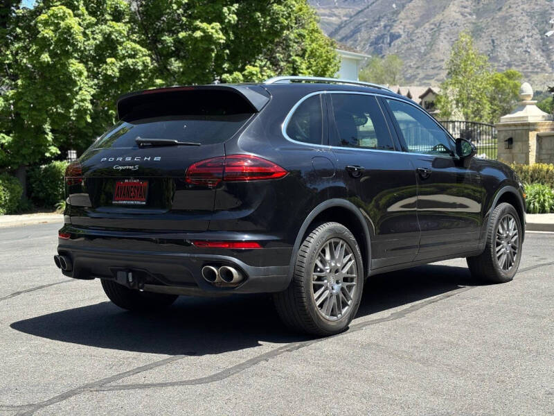 2016 Porsche Cayenne S