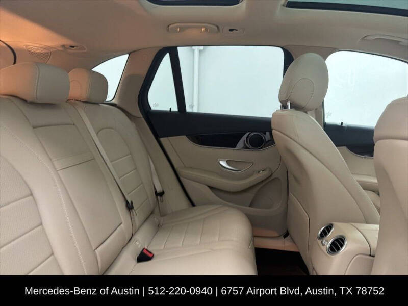 2021 Mercedes-Benz GLC GLC 300