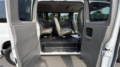 2017 Chevrolet Express LS 2500
