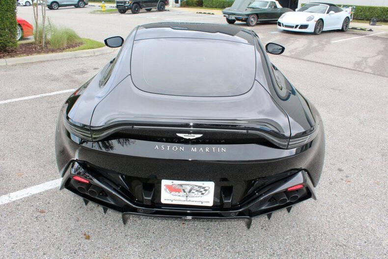 2023 Aston Martin Vantage