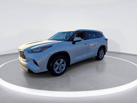 2020 Toyota Highlander LE