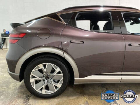 2024 Genesis GV60 Standard