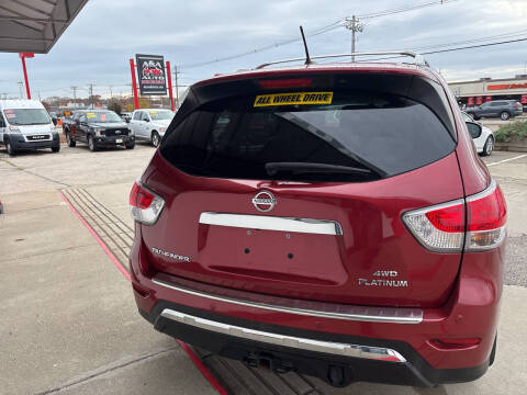 2016 Nissan Pathfinder Platinum