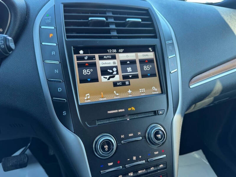 2017 Lincoln MKC Select