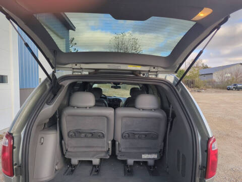 2004 Chrysler Town and Country Touring