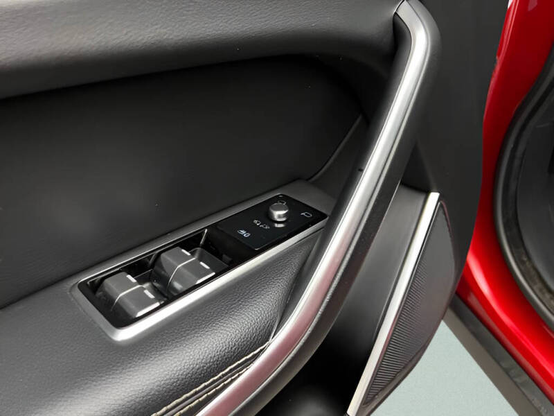 2024 Jaguar F-PACE P250 R-Dynamic S