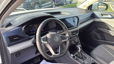 2024 Volkswagen Taos SE 4Motion