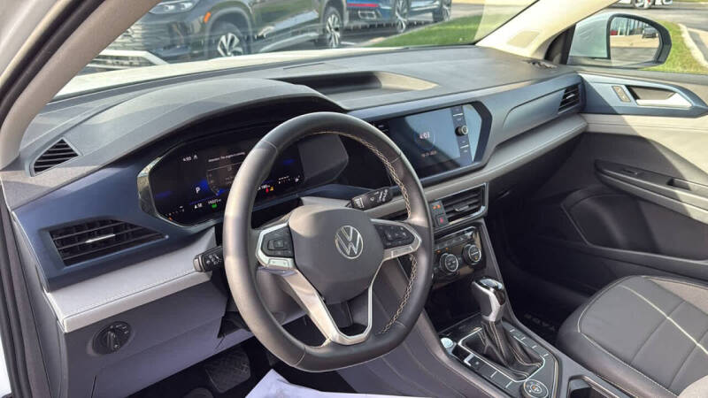 2024 Volkswagen Taos SE 4Motion