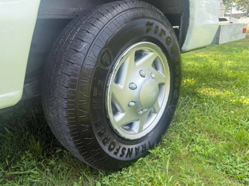 2011 Ford E-Series E-350 SD