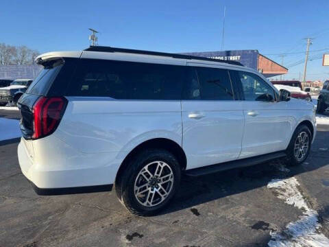 2026 Ford Expedition MAX Active