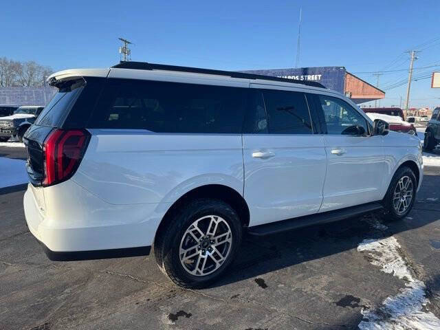 2026 Ford Expedition MAX Active