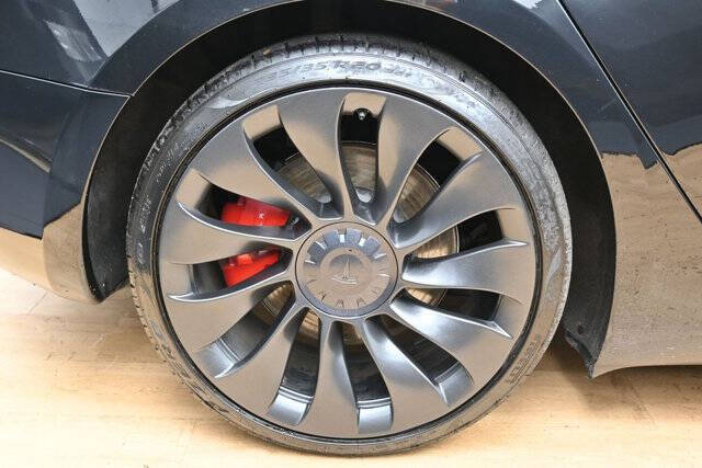 2023 Tesla Model 3 Performance