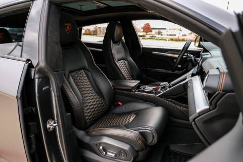 2020 Lamborghini Urus