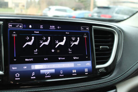 2021 Chrysler Pacifica Touring L