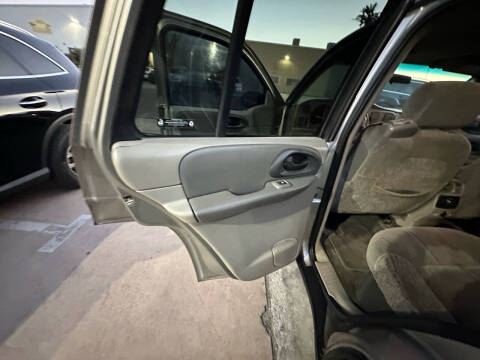 2002 Chevrolet TrailBlazer LS