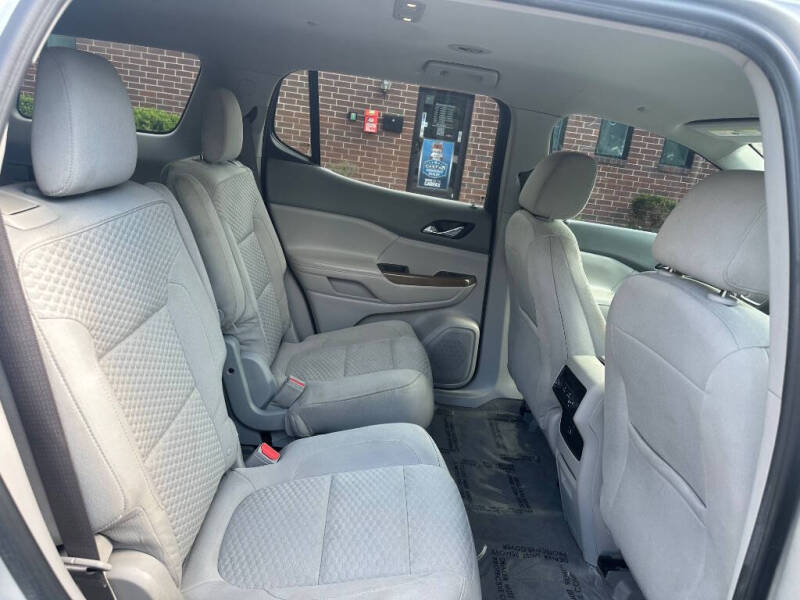2018 GMC Acadia SLE-2