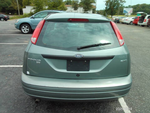 2005 Ford Focus ZX5 SE