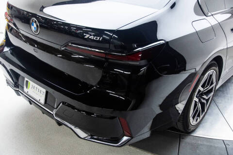 2023 BMW 7 Series 740i