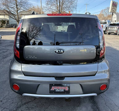 2017 Kia Soul +
