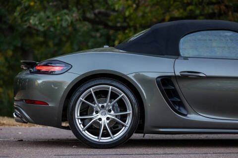 2021 Porsche 718 Boxster