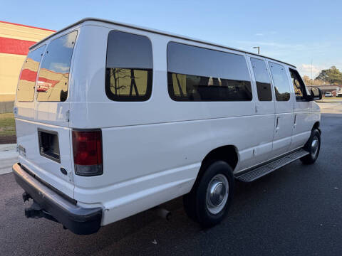 2006 Ford E-Series E-350 SD XLT