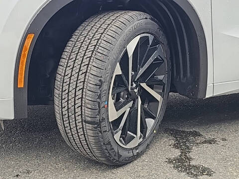 2025 Mitsubishi Outlander PHEV SEL