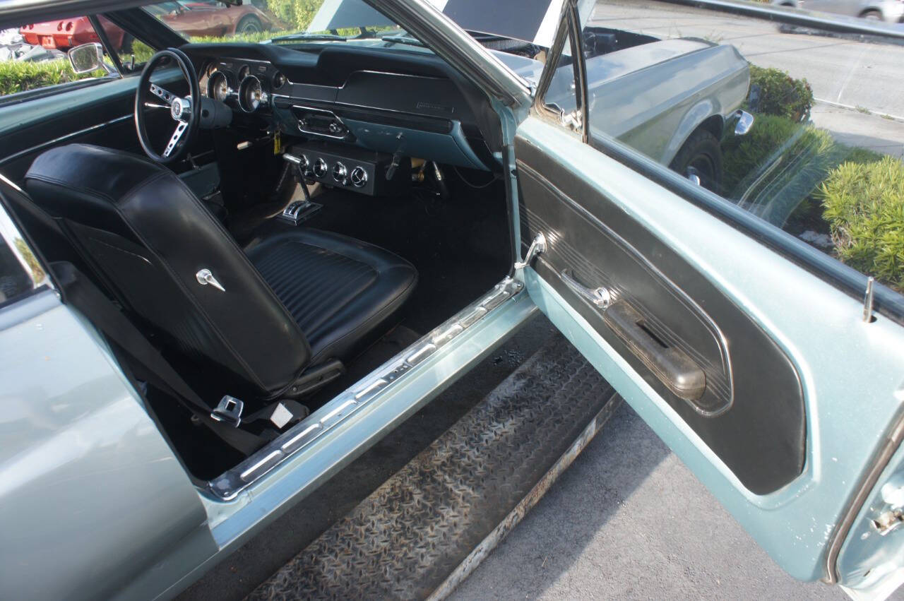 1967 Ford Mustang 20