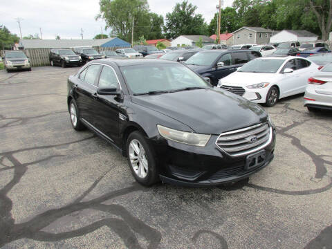 2015 Ford Taurus SE