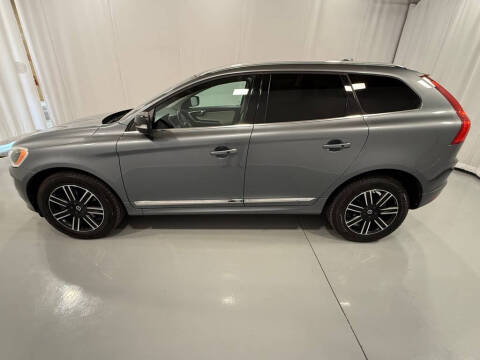 2017 Volvo XC60 T5 Dynamic