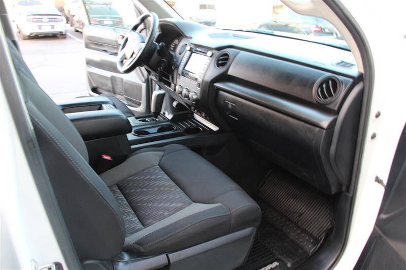 2018 Toyota Tundra SR5