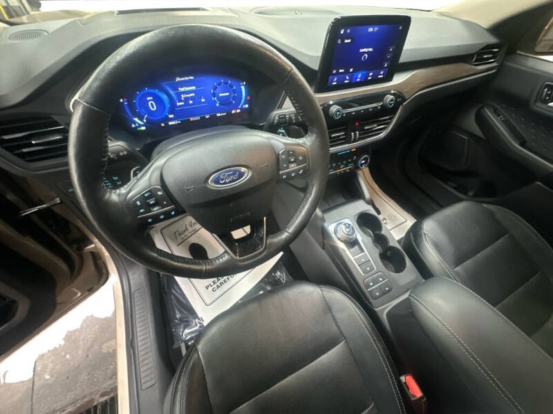 2020 Ford Escape Titanium