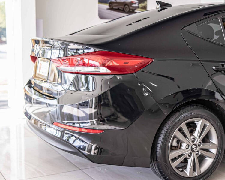 2018 Hyundai Elantra