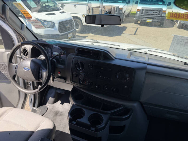 2013 Ford E-Series E-150