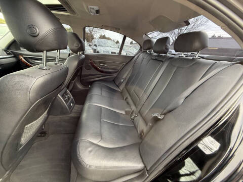 2013 BMW 3 Series 328i