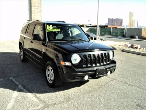 2016 Jeep Patriot for sale at DESERT AUTO TRADER in Las Vegas NV