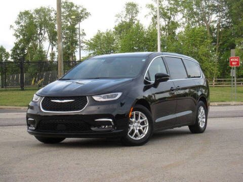 2025 Chrysler Pacifica Select
