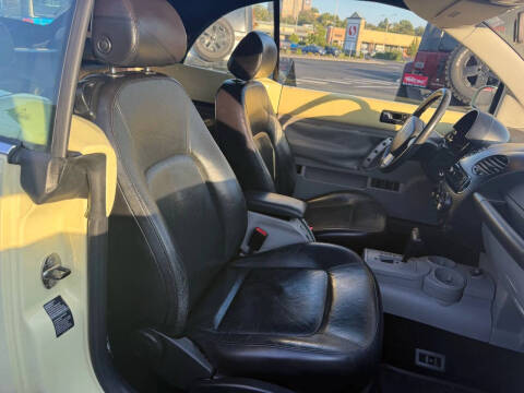 2004 Volkswagen New Beetle Convertible GLS