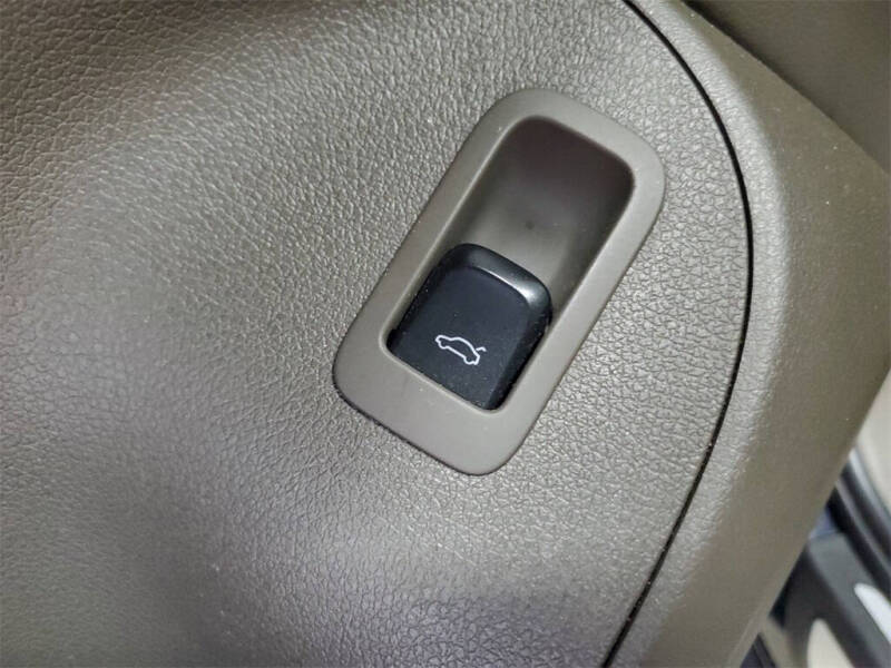 2012 Audi Q5 3.2 quattro Premium Plus