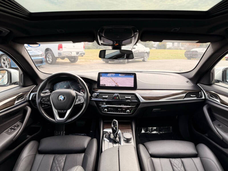 2021 BMW 5 Series 530i