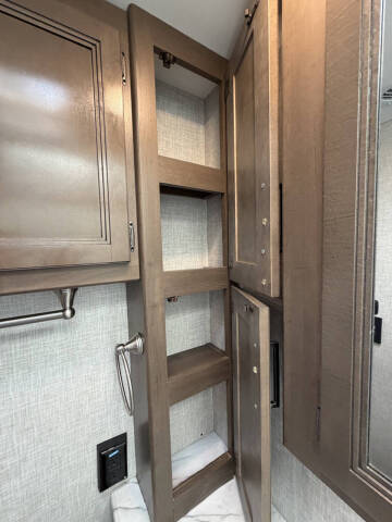 2022 Thor Motor Coach Hurricane 29M
