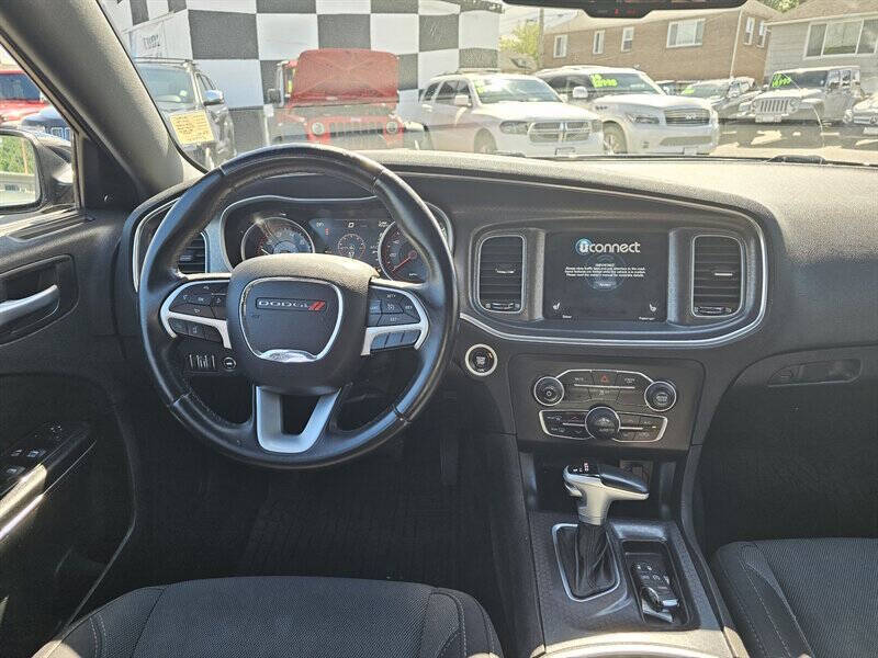 2017 Dodge Charger SXT