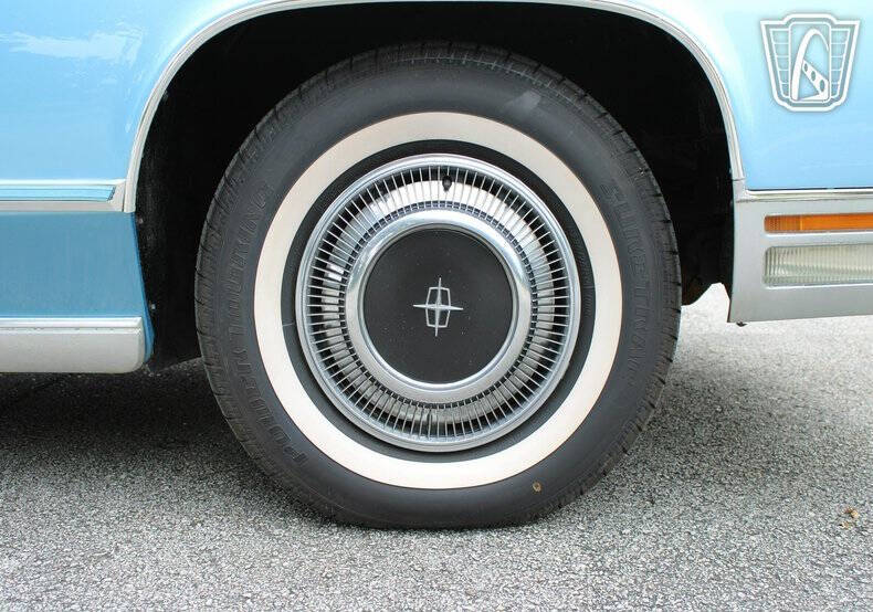 1977 Lincoln Continental