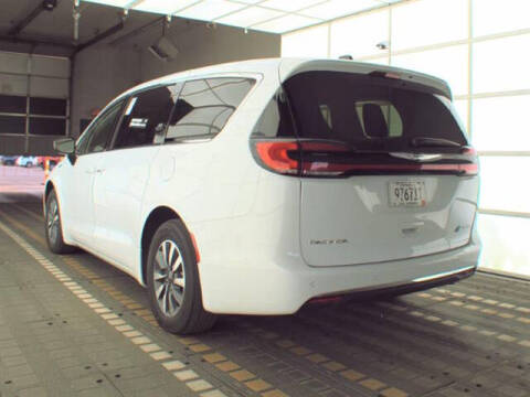 2024 Chrysler Pacifica Plug-In Hybrid