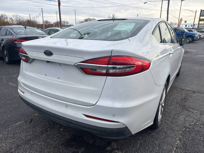 2019 Ford Fusion SE